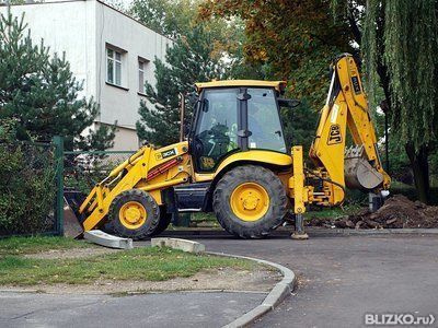 Долгосрочная аренда колесного экскаватора-погрузчика JCB 3CX