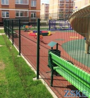 Забор для ограждения детской площадки из сварной сетки 3д высотой 2 метра